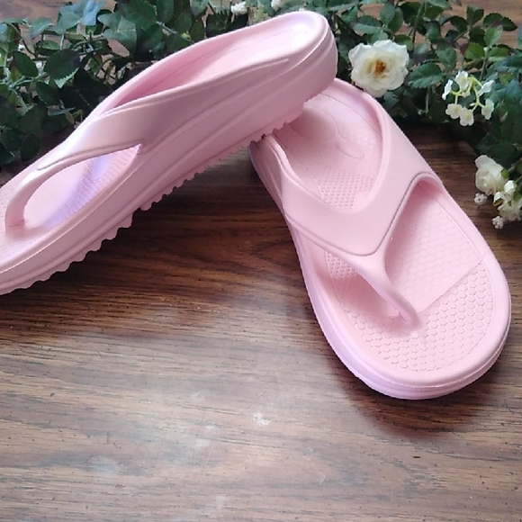Pink Women's Flip Flops - Picture 1 of 4